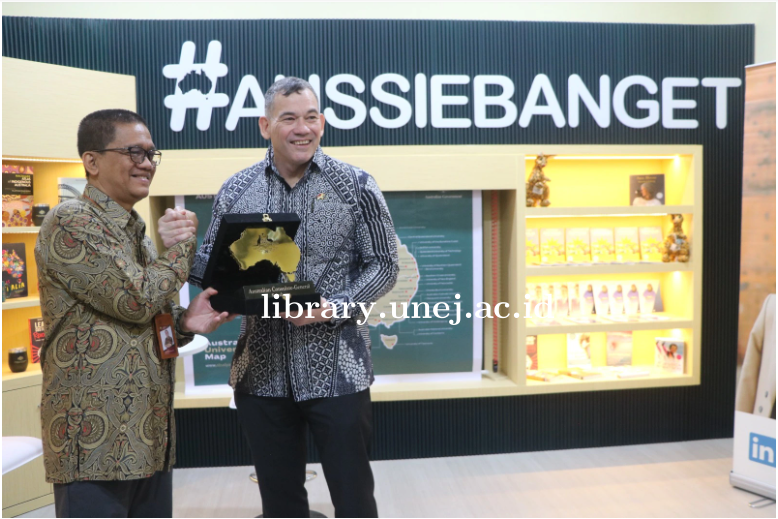 UNEJ Resmikan Aussie Banget Corner di Perpustakaan: Pusat Informasi Beasiswa dan Studi Australia